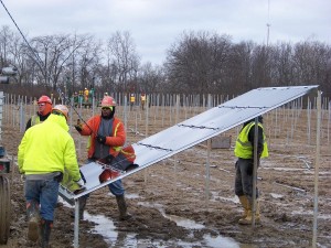 Modules are put into place for the City of Bryan’s 2.125-MW project. Rudolph/Libbe used thin-film panels to make better use of Northwest Ohio’s cloudy conditions.  