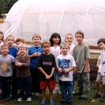 Students at a Farm to School program in the Upper Valley Farm to School Network in Vermont. Photo credit: uvfts.org