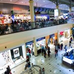 Shoppers at Roosevelt Field Mall in Garden City, NY on Black Friday. Photo courtesy of Shutterstock